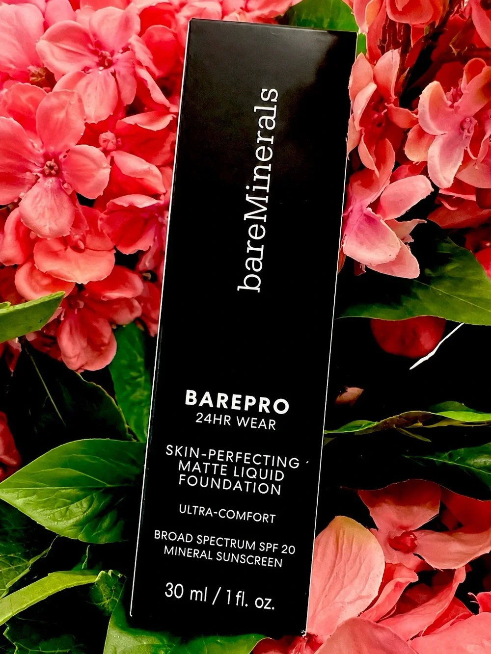 bare Minerals BAREPRO 24HR Wear Skin-Perfecting Matte Liquid Foundation Mineral